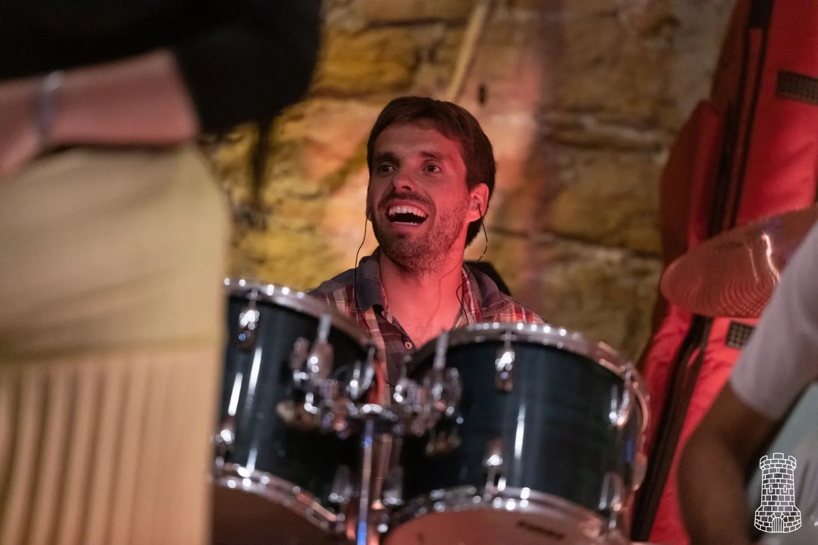 Nick à la batterie
